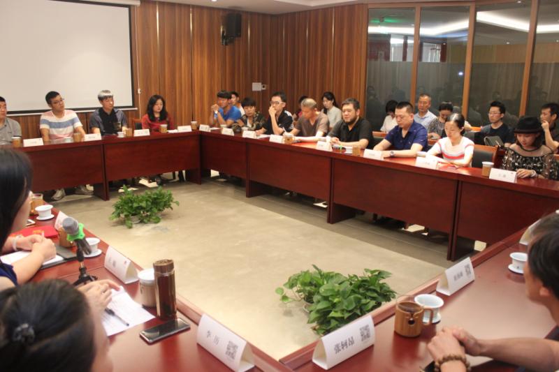 团廊坊市委组织开展新兴青年群体座谈会暨“筑梦基地”揭牌仪式